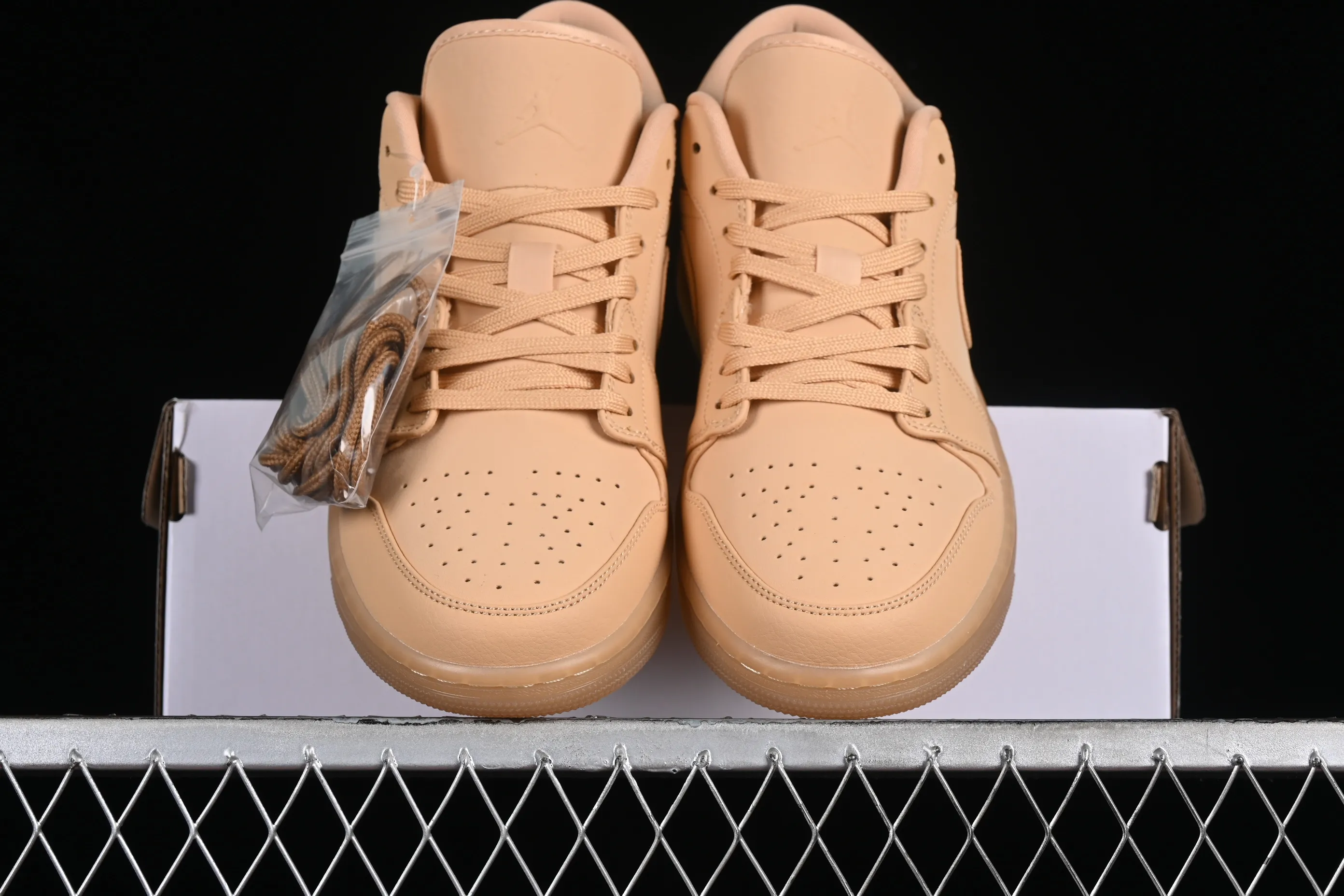All categories Air Jordan Jordan series basketball shoes Air Jordan 1 Low Air Jordan 1 Low AJ1 Joe 1 raw rubber warm yellow low-top cultural basketball shoes FZ3972-294